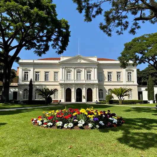 Descubra o Clube Português de Niterói