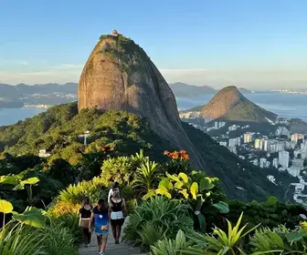 Descubra o Morro das Andorinhas: Atrações e Trilhas em Niterói
