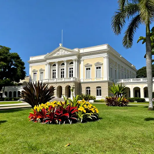 Museum do Ingá: Uma Visita ao Coração Cultural de Niterói Museum do Ingá: Uma Visita ao Coração Cultural de Niterói