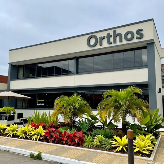 Orthos